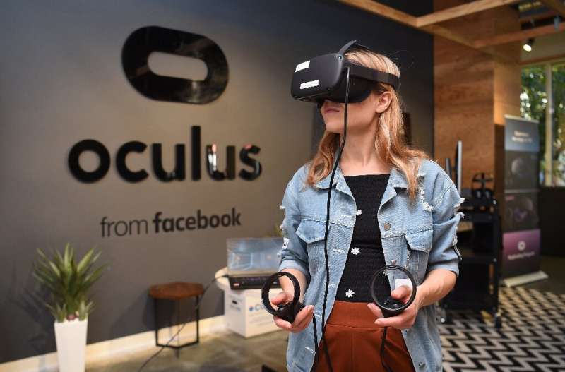 Facebook está utilizando su equipo de realidad virtual Oculus para una nueva aplicación que permite la colaboración en el lugar de trabajo