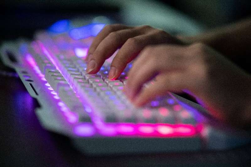 Los piratas informáticos han devuelto una pequeña parte de un robo récord de criptomonedas, y los expertos en seguridad están a la caza del resto.
