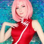 Oichi y un increíble cosplay de Sakura Haruno de BORUTO