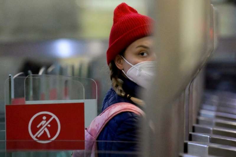 Las autoridades esperan que el sistema de pago por reconocimiento facial acelere el tráfico en la extensa red de metro de Moscú