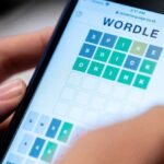 El juego web Wordle les pide a los jugadores que adivinen una palabra de cinco letras en seis intentos todos los días