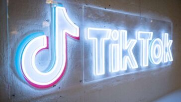 TikTok está más que triplicando la duración máxima de los videos compartidos a 10 minutos en un desafío cada vez mayor para YouTube.