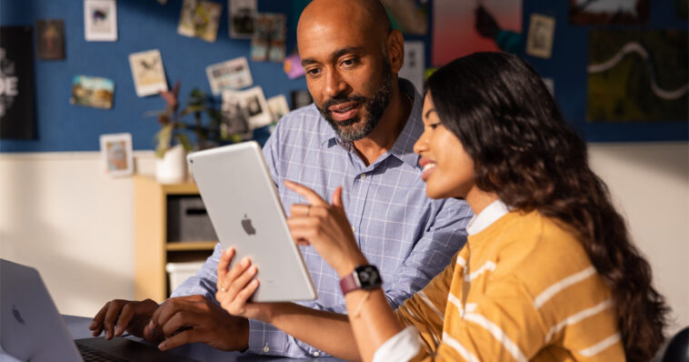 Apple anuncia un nuevo programa de entrenamiento y funciones para educadores