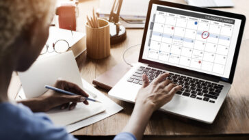 Cómo ver varios calendarios al mismo tiempo en Outlook