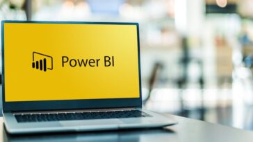 Computadora portátil que muestra el logotipo de Microsoft Power BI