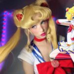 Elia Fery saca de la pantalla a Usagi con cosplay de Sailor Moon