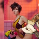 Natalia nos cautiva con atrevido cosplay de Tracer de Overwatch 2