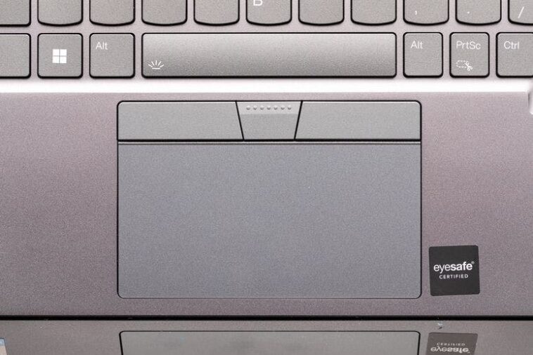 El panel táctil del Lenovo ThinkPad X1 Yoga Gen 7.