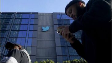 Los usuarios de Twitter pronto pueden obtener un cheque azul por una tarifa mensual de $ 7.99