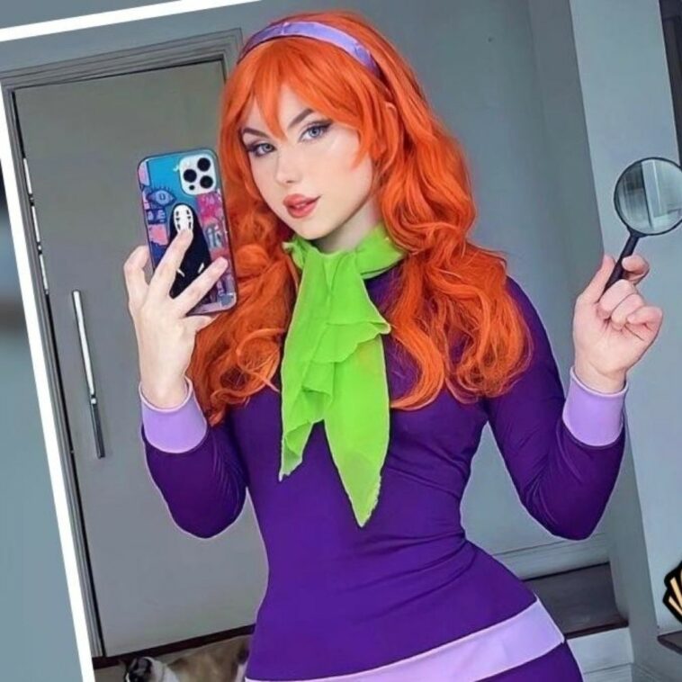 Maria Fernanda nos cautiva con el cosplay de Daphne Blake de Scooby Doo