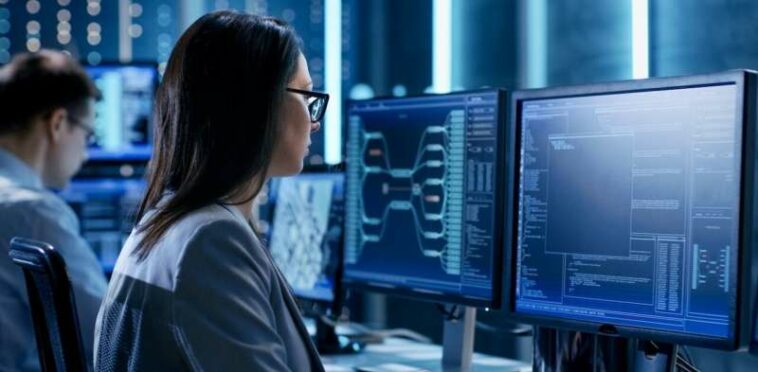 Cómo la contratación de más mujeres expertas en TI mejora la gestión de riesgos de ciberseguridad