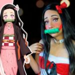 Taliverse en un cosplay de Nezuko Kamado de Demon Slayer para celebrar Navidad