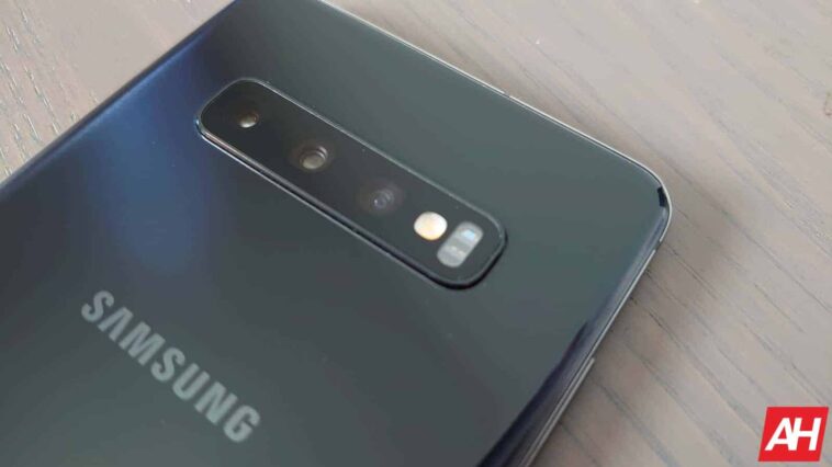 Actualización de marzo de 2023 de Samsung en vivo para la serie Galaxy S10