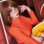 Zazú la mexicana nos conquista con cosplay de Vilma Dinkley de Scooby Doo