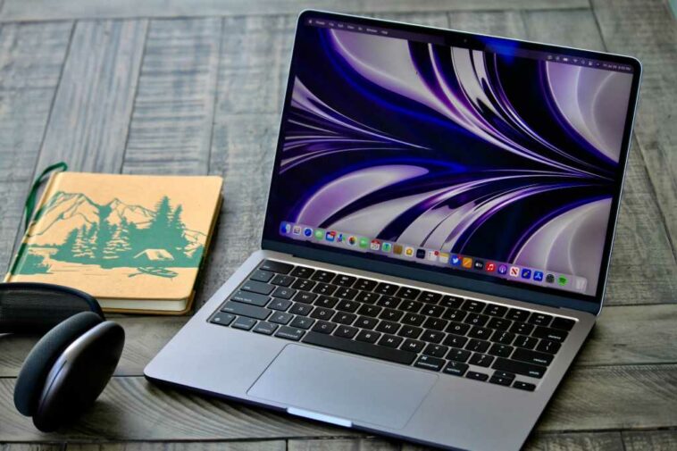 Actualizaciones críticas del sistema operativo disponibles ahora, MacBook Air disponible en abril