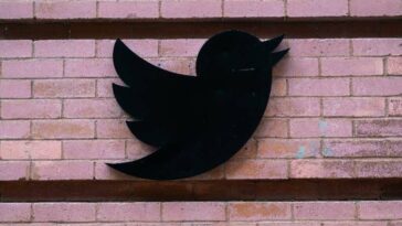 Twitter dijo que el problema comenzó con "consecuencias no deseadas"  desde una actualización de la plataforma