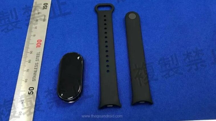 Xiaomi Smart Band 8 certificada con diseño familiar, diferentes correas
