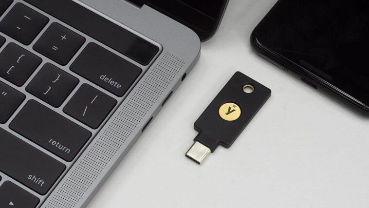 Revisión: 5C NFC YubiKey de Yubico funciona bien con la función de llaves de seguridad de Apple