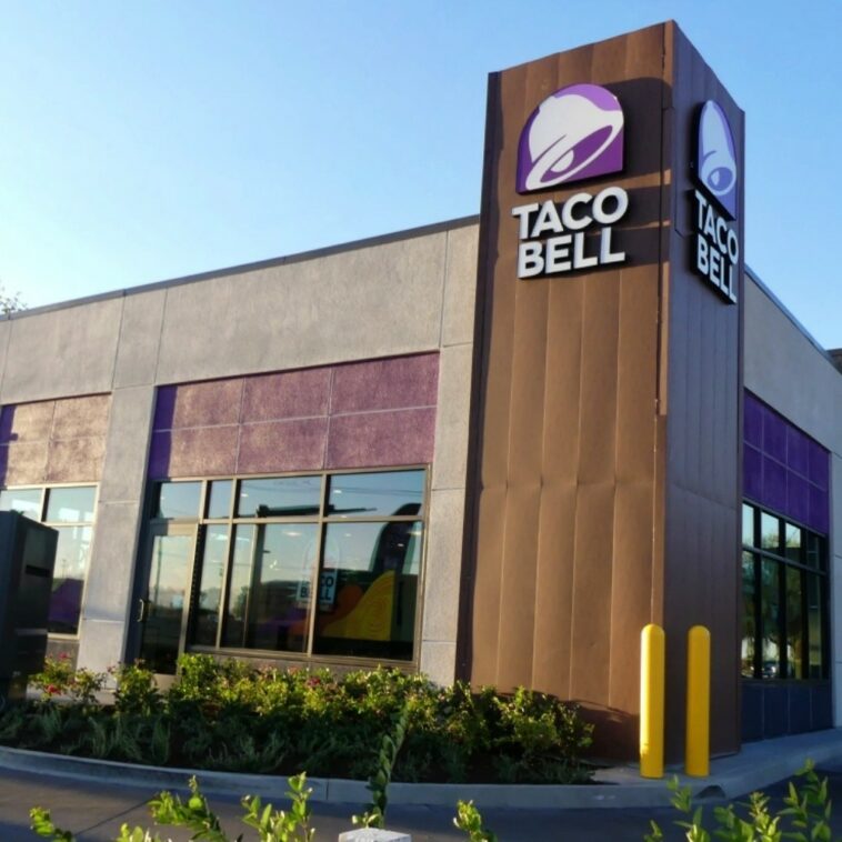 Minecraft: Crea un Taco Bell en el lugar menos esperado del juego