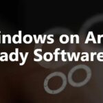 El “software Windows on Arm Ready” lee texto sobre un fondo borroso.