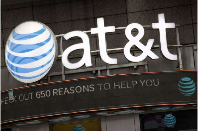 Datos de casi todos los clientes de AT&T descargados a una plataforma de terceros después de una violación de seguridad