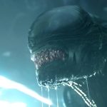 Alien: Romulus intenta capturar de cerca lo que hace que el xenomorfo sea aterrador, pero termina haciendo muecas frente a la cámara unas cuantas veces.