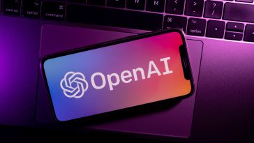 OpenAI tiene herramientas para marcar con agua el texto de ChatGPT, pero no las usa