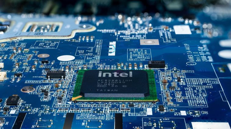 Intel y EE. UU. se preparan para sellar una financiación de 8.500 millones de dólares según la Ley CHIPS