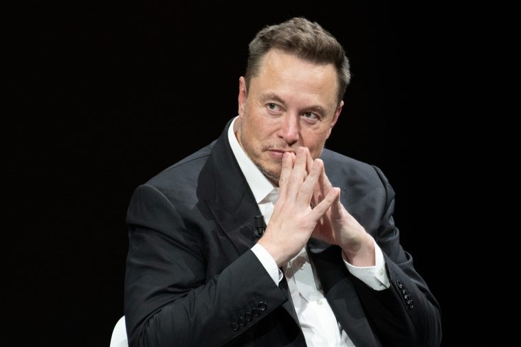 Elon Musk no trabaja para Dege, dice la Casa Blanca mientras la batalla por los servidores gubernamentales se intensifica