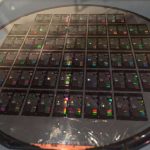 El estudio IEEE aprovecha la fotónica de silicio para hardware de IA escalable y sostenible
