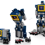 LEGO Soundwave se convierte de robot a reproductor de cassette