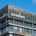 Accenture quiere despedir a los empleados sin potencial de IA