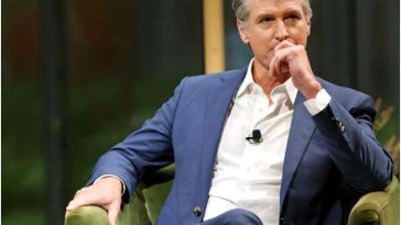 El gobernador de California, Gavin Newsom, vetó un proyecto de ley de seguridad de IA anterior después de un furioso rechazo de la industria