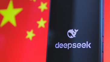 El código de código de Deepseek AI desencadene la alarma sobre las salidas de IA politizadas y el riesgo empresarial