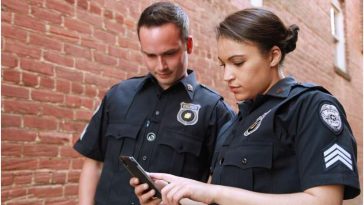 policía