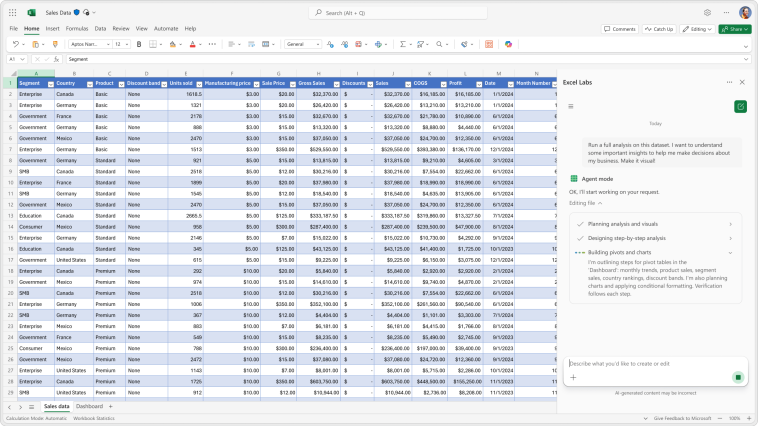 Modo de agente que realiza tareas dentro de Excel en la web.