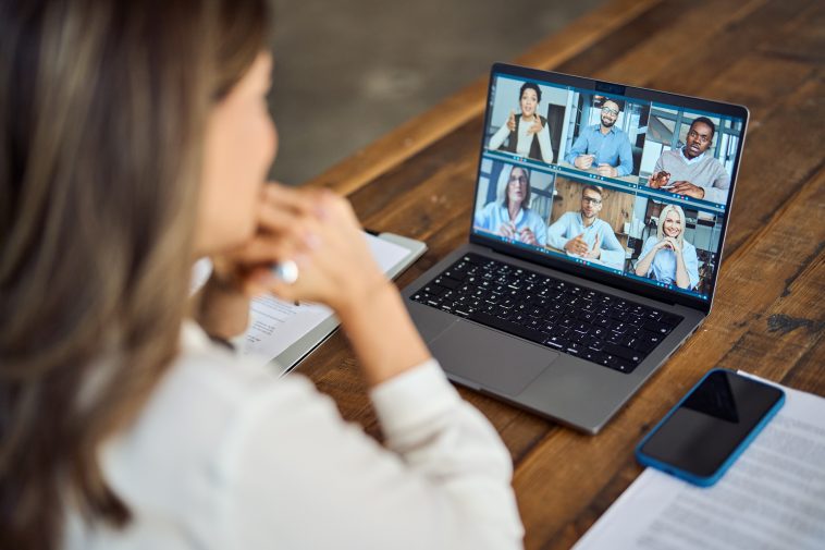 Zoom's Ai Companion 3.0 quiere que saltes reuniones y hagas más