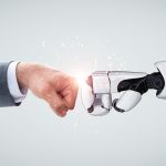 Los empleados sobre Trust AI como humanos, ignorando sus defectos
