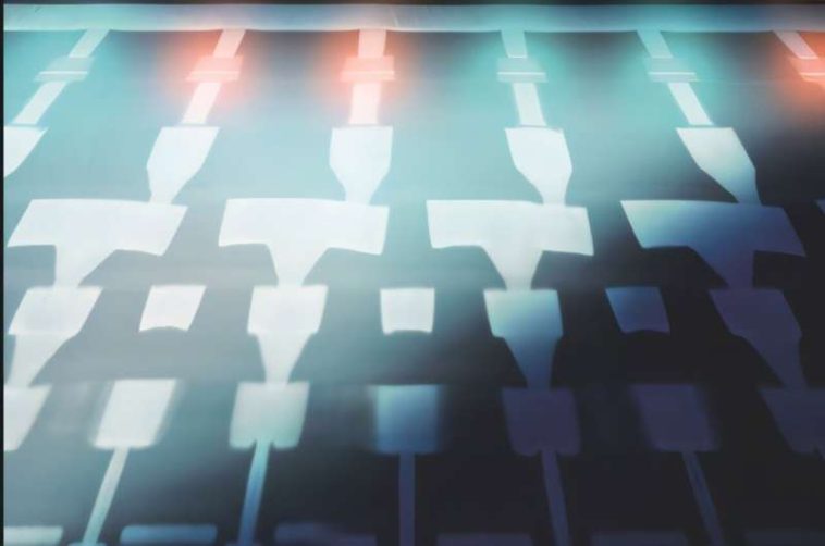 Una memoria memristor-ferroeléctrica unificada para el entrenamiento energéticamente eficiente de sistemas de IA