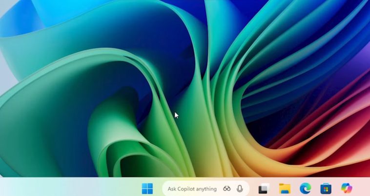 Copilot llega a la barra de tareas de Windows 11.