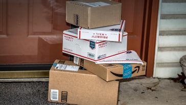 La amenaza legal de Amazon a Perplexity plantea dudas sobre la autonomía de la IA y el control de la plataforma