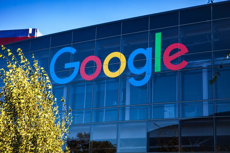 Google demanda a empresa de extracción de datos