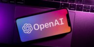 Estados Unidos le dice a OpenAI que restrinja el acceso a su modelo de IA más poderoso
