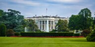 La nueva orden de inteligencia artificial de Trump: las alucinaciones no son solo para estudiantes de maestría en maestría